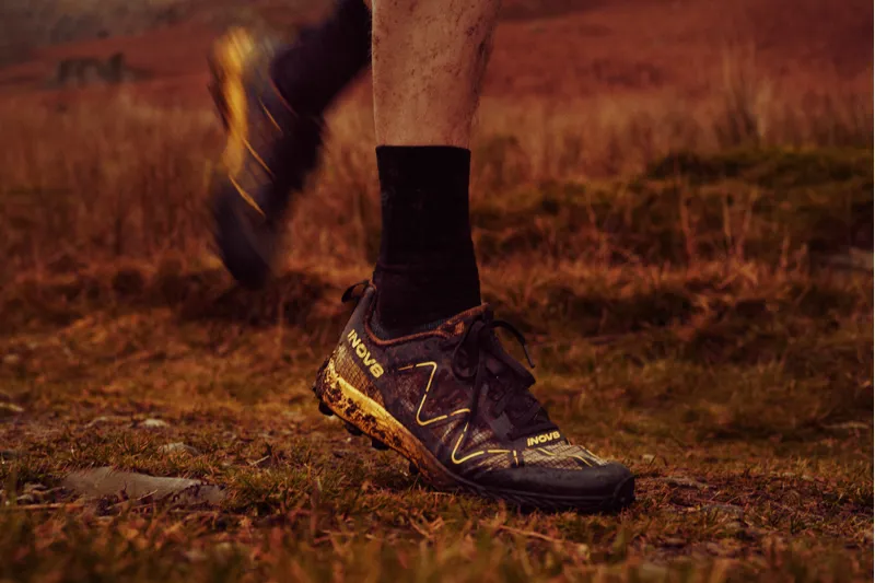 Inov8 MudTalon Speed Wide Men's Fell Running Shoe in Black/Yellow-9